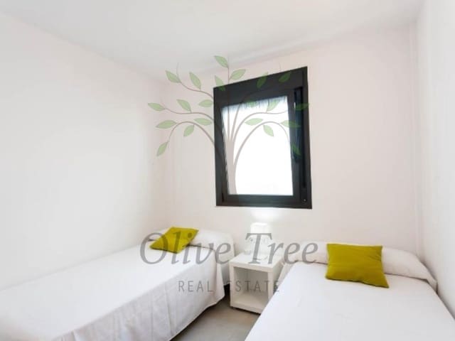 3 bedroom Apartment for rent in Sant Antoni de Portmany - € 2,100 (Ref: 9396588)