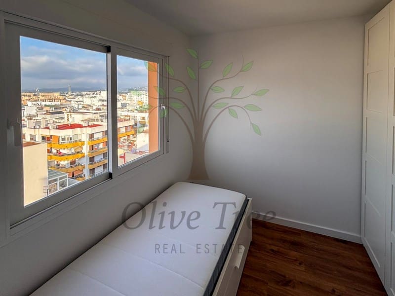 3 bedroom Penthouse for rent in Ibiza / Eivissa town - € 2,600 (Ref: 9417839)