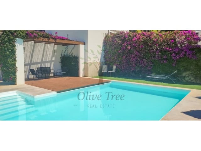 3 bedroom Apartment for rent in Cala Llenya, Santa Eulalia / Santa Eularia - € 3,800 (Ref: 9528394)