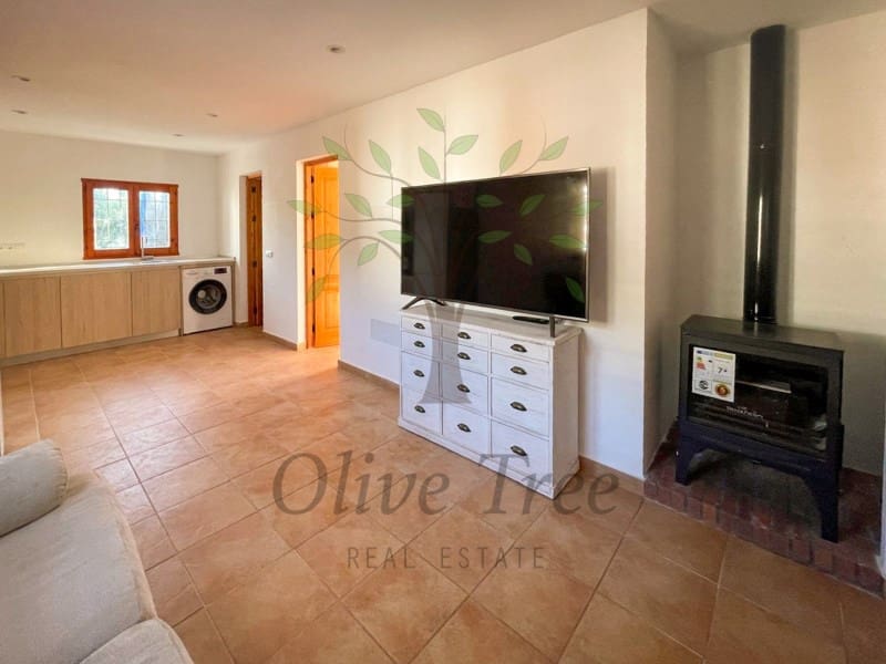 1 bedroom Studio for rent in Sant Joan de Labritja with garage - € 2,100 (Ref: 9547916)