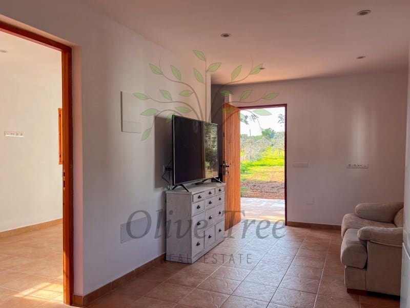 1 bedroom Studio for rent in Sant Joan de Labritja with garage - € 2,100 (Ref: 9547916)