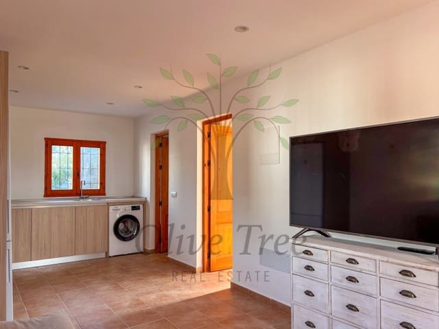 Studio de 1 chambre à louer à Sant Joan de Labritja avec garage - 2 100 € (Ref: 9547916)