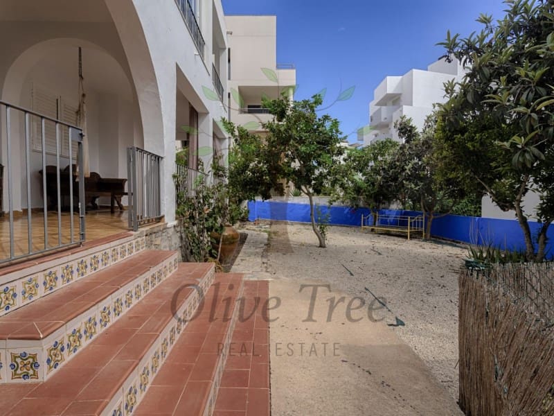 3 bedroom Apartment for rent in Cap Martinet - € 3,700 (Ref: 9551801)