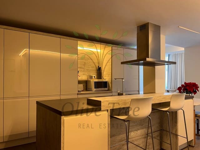 2 soveværelse Penthouse til leje i Ibiza by - € 3.500 (Ref: 9571324)