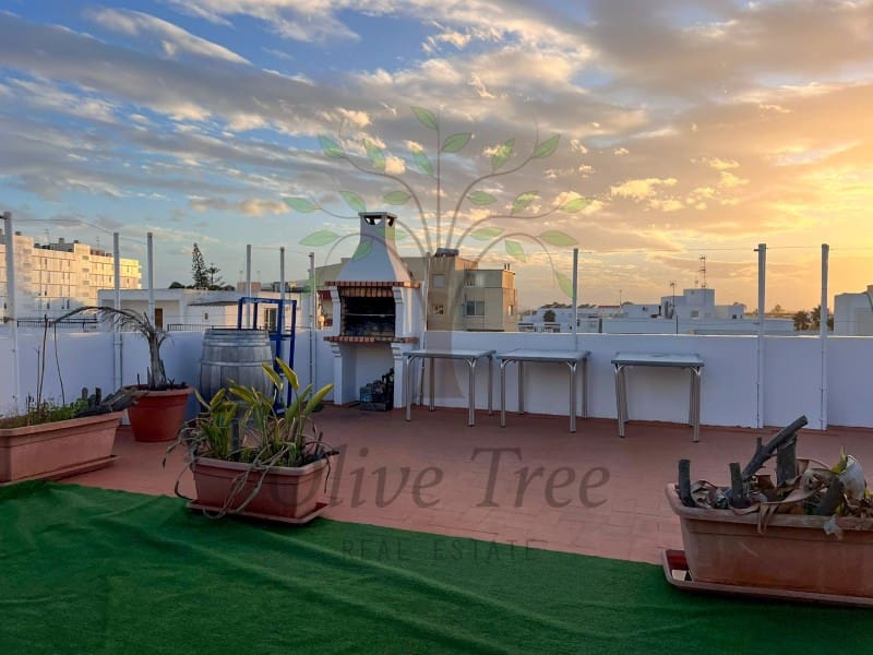 2 soverom Penthouse til leie i Ibiza by - € 3 500 (Ref: 9571324)