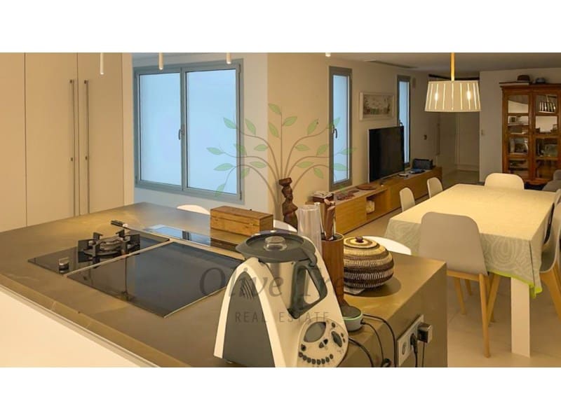 4 bedroom Apartment for sale in Ibiza / Eivissa town with pool - € 1,300,000 (Ref: 9670370)