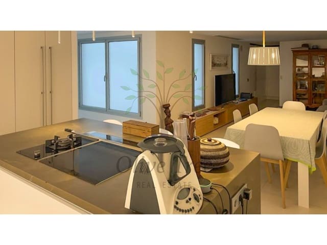 4 Zimmer Apartment zu verkaufen in Ibiza / Eivissa Stadt mit Pool - 1.300.000 € (Ref: 9670370)