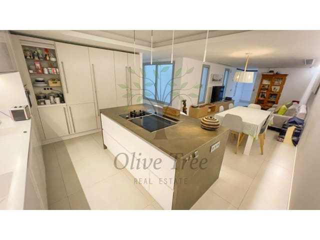 4 Zimmer Apartment zu verkaufen in Ibiza / Eivissa Stadt mit Pool - 1.300.000 € (Ref: 9670370)