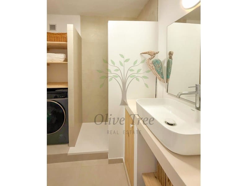 2 soverom Leilighet til leie i Cala Tarida - € 3 000 (Ref: 9674097)