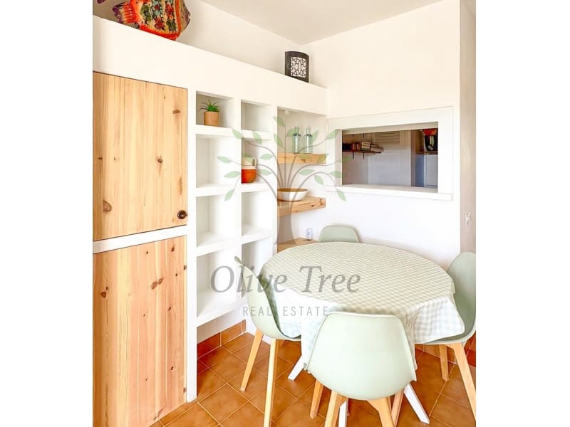 2 soverom Leilighet til leie i Cala Tarida - € 3 000 (Ref: 9674097)