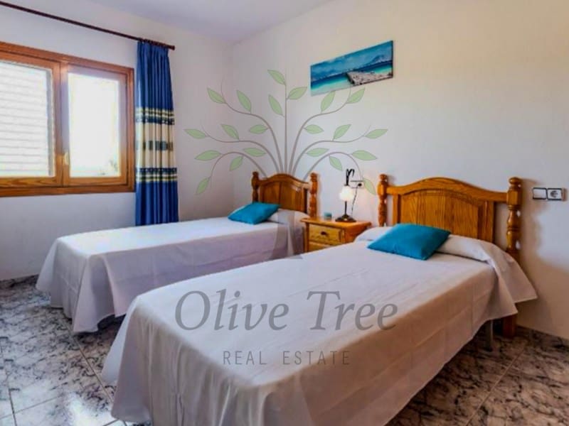 4 soverom Kjedet enebolig til leie i Sant Antoni de Portmany - € 4 800 (Ref: 9719821)