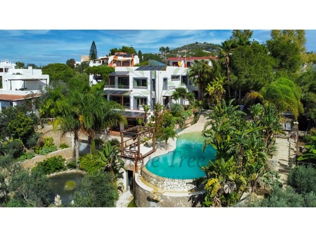 10 bedroom Villa for rent in Santa Eulalia / Santa Eularia with pool - € 11,250 (Ref: 9721571)