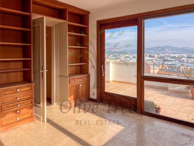 Apartamento de 5 habitaciones en Ibiza / Eivissa ciudad en venta - 1.630.000 € (Ref: 9833787)