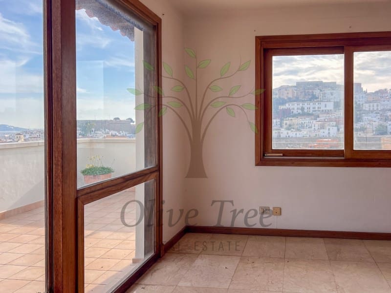 Apartamento de 5 habitaciones en Ibiza / Eivissa ciudad en venta - 1.630.000 € (Ref: 9833787)