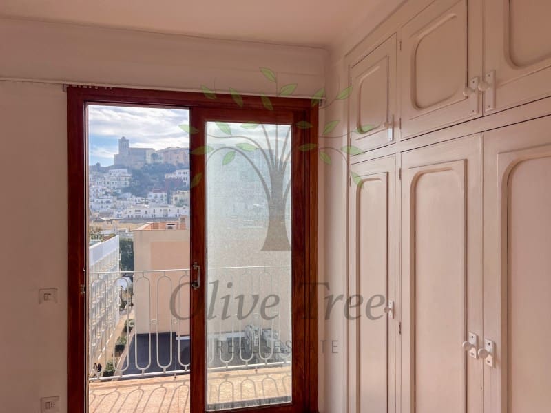 Apartamento de 5 habitaciones en Ibiza / Eivissa ciudad en venta - 1.630.000 € (Ref: 9833787)