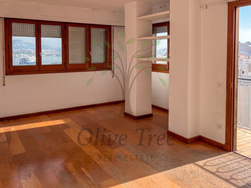 Apartamento de 5 habitaciones en Ibiza / Eivissa ciudad en venta - 1.630.000 € (Ref: 9833787)
