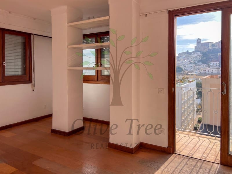 Apartamento de 5 habitaciones en Ibiza / Eivissa ciudad en venta - 1.630.000 € (Ref: 9833787)