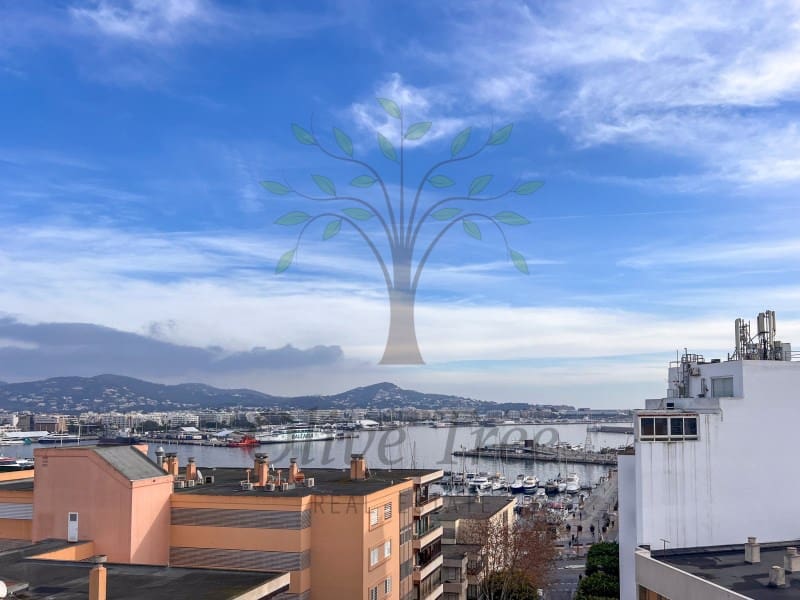 Apartamento de 5 habitaciones en Ibiza / Eivissa ciudad en venta - 1.630.000 € (Ref: 9833787)