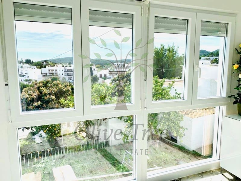 3 bedroom Townhouse for rent in San Jose / Sant Josep de Sa Talaia - € 3,800 (Ref: 9855355)