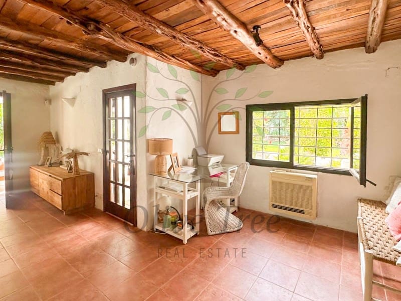 4 bedroom Finca/Country House for rent in Port des Torrent with pool garage - € 12,000 (Ref: 9899401)