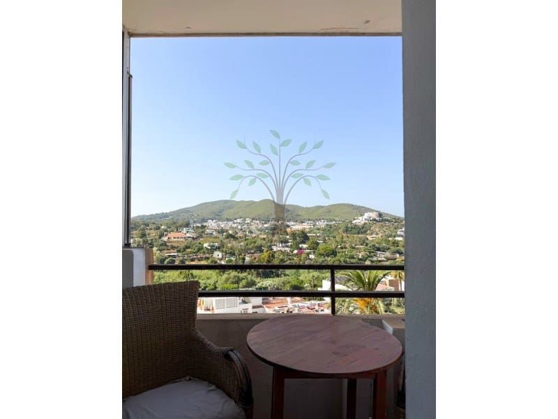 3 bedroom Apartment for sale in La Siesta - € 470,000 (Ref: 9933917)