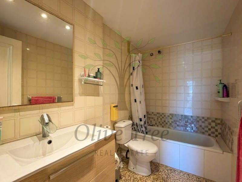 3 bedroom Apartment for sale in La Siesta - € 470,000 (Ref: 9933917)