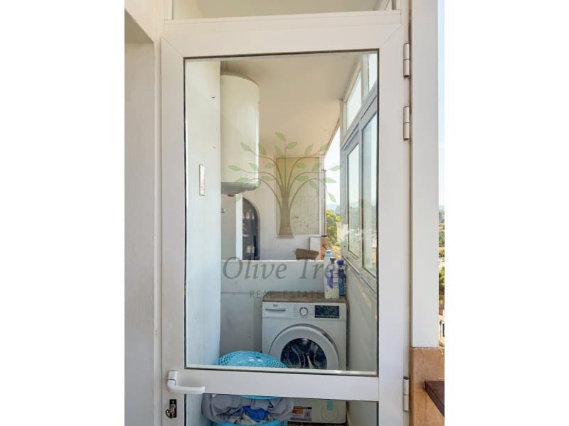 3 bedroom Apartment for sale in La Siesta - € 470,000 (Ref: 9933917)