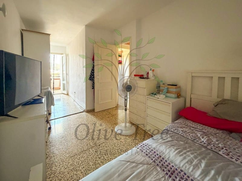 3 bedroom Apartment for sale in La Siesta - € 470,000 (Ref: 9933917)