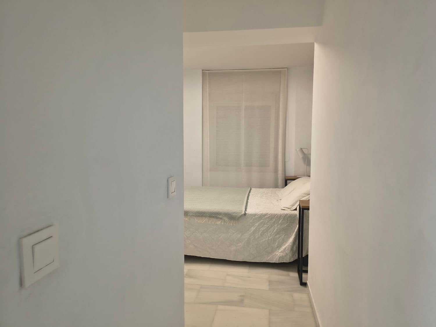 1 slaapkamer Appartement te huur in Sevilla stad met garage - € 900 (Ref: 10078946)