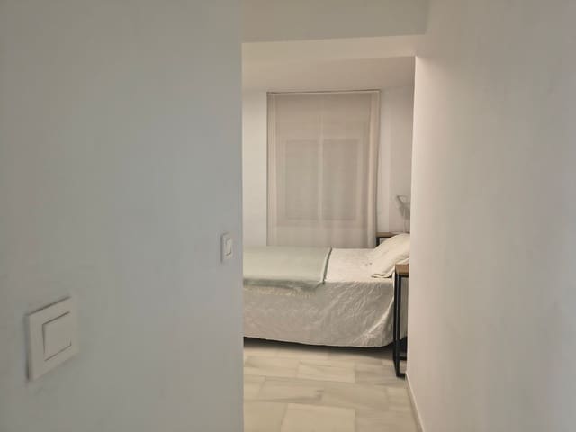 1 slaapkamer Appartement te huur in Alfalfa, Sevilla stad met garage - € 900 (Ref: 10078946)