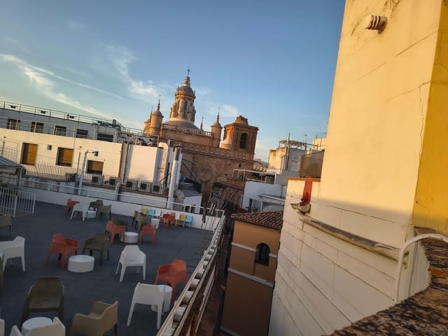1 slaapkamer Appartement te huur in Alfalfa, Sevilla stad met garage - € 900 (Ref: 10078946)