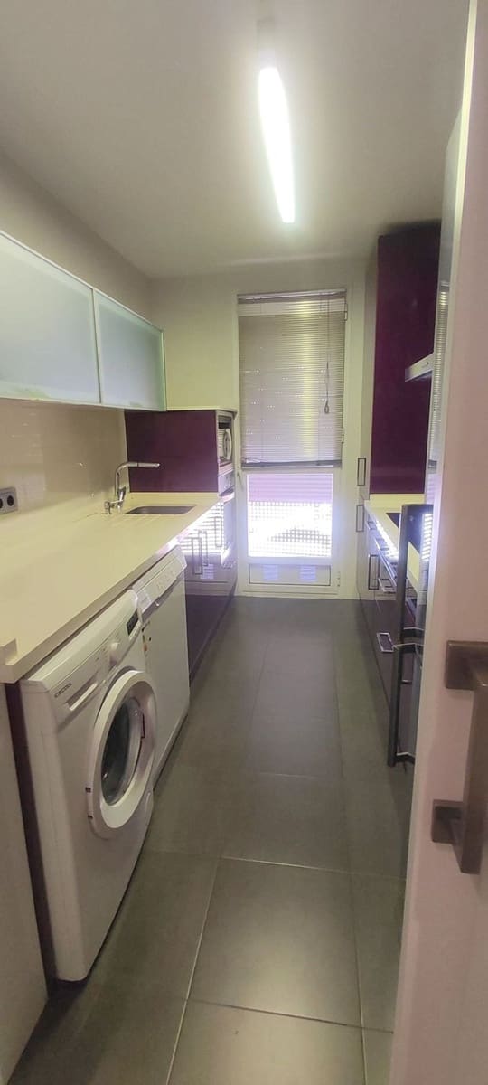 2 soverom Leilighet til salgs i Sevilla by med garasje - € 229 500 (Ref: 10078947)