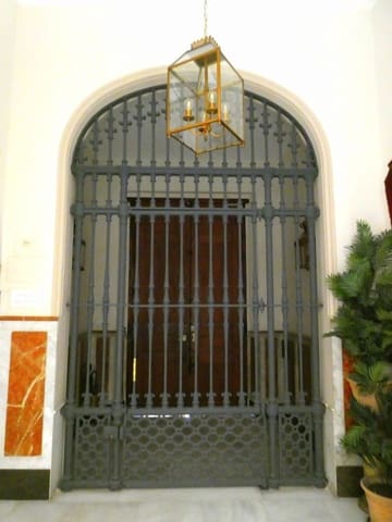 2 Zimmer Apartment zu verkaufen in Encarnación, Regina, Sevilla Stadt mit Pool Garage - 400.000 € (Ref: 10078948)