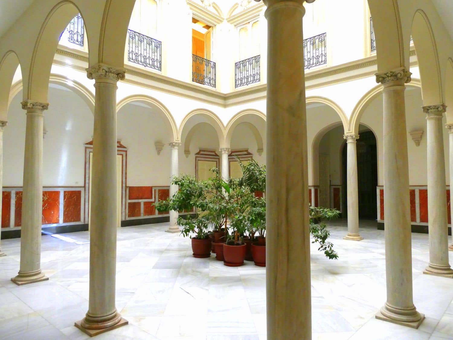 2 Zimmer Apartment zu verkaufen in Sevilla Stadt mit Pool Garage - 400.000 € (Ref: 10078948)