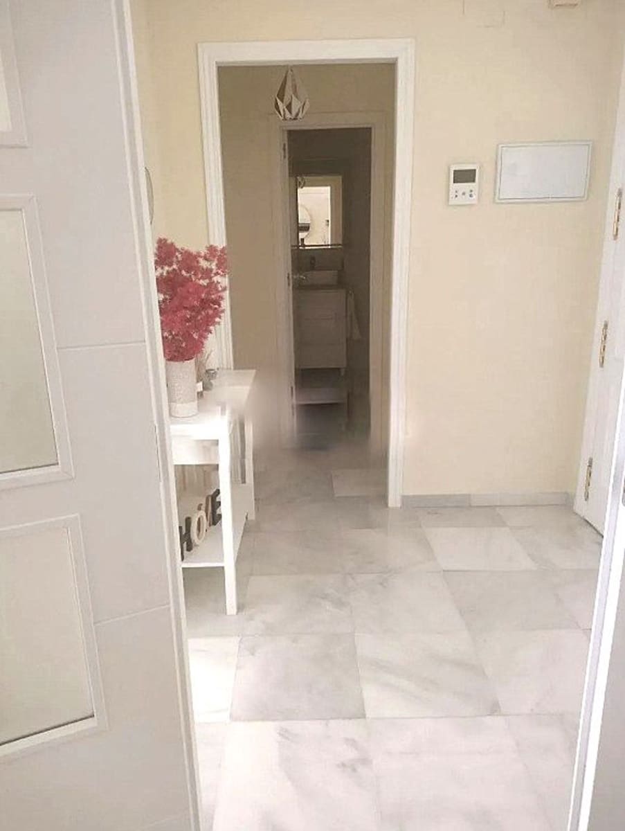 1 sovrum Lägenhet till salu i Sevilla stad med garage - 389 900 € (Ref: 10127612)