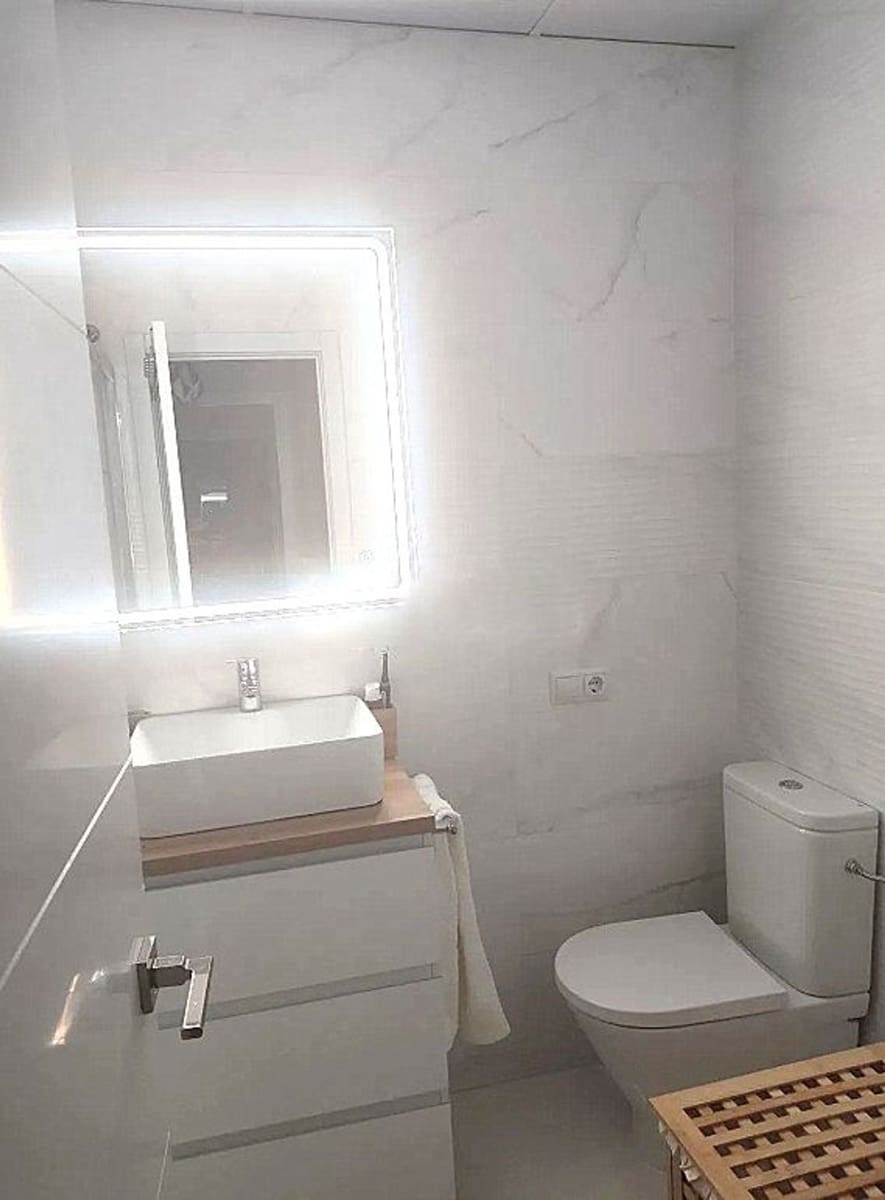 1 sovrum Lägenhet till salu i Sevilla stad med garage - 389 900 € (Ref: 10127612)