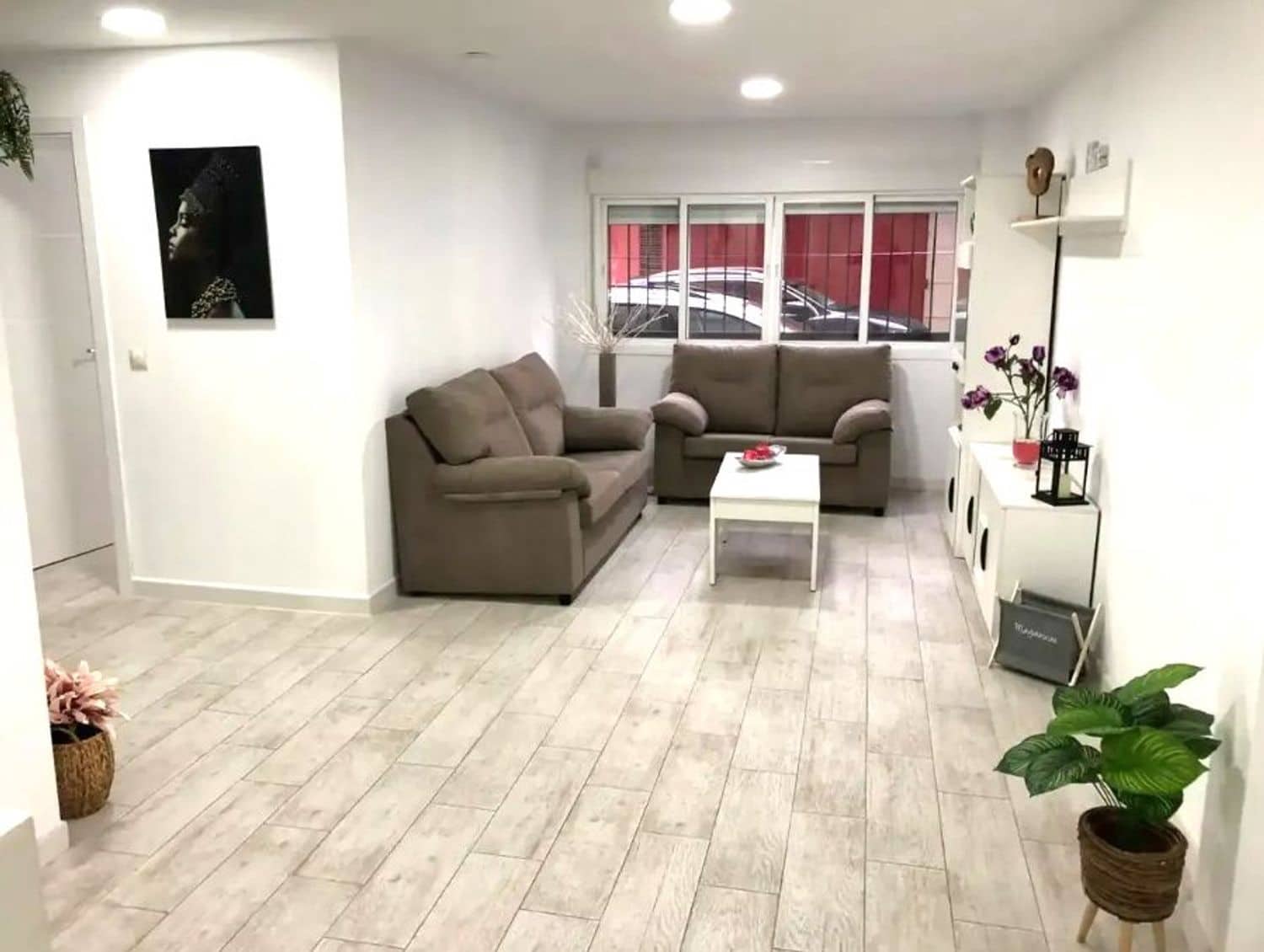 3 bedroom Apartment for sale in Seville city with garage - € 299,999 (Ref: 10135564)
