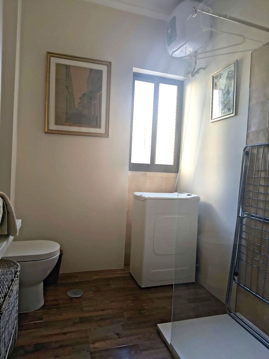 Apartamento de 1 habitación en Sevilla ciudad en venta con garaje - 900.000 € (Ref: 10158927)