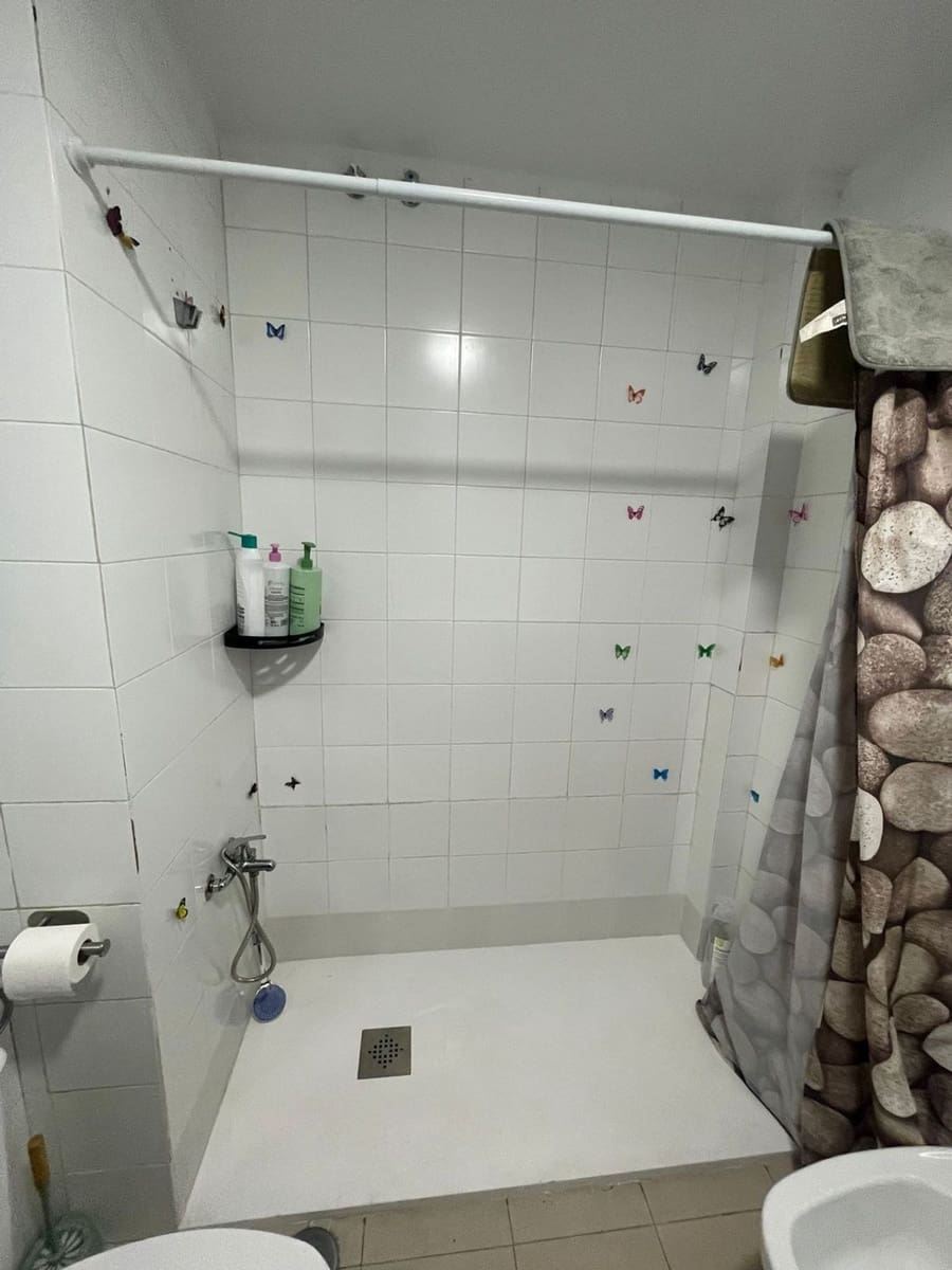 3 soverom Leilighet til salgs i Sevilla by med svømmebasseng garasje - € 125 000 (Ref: 10171051)