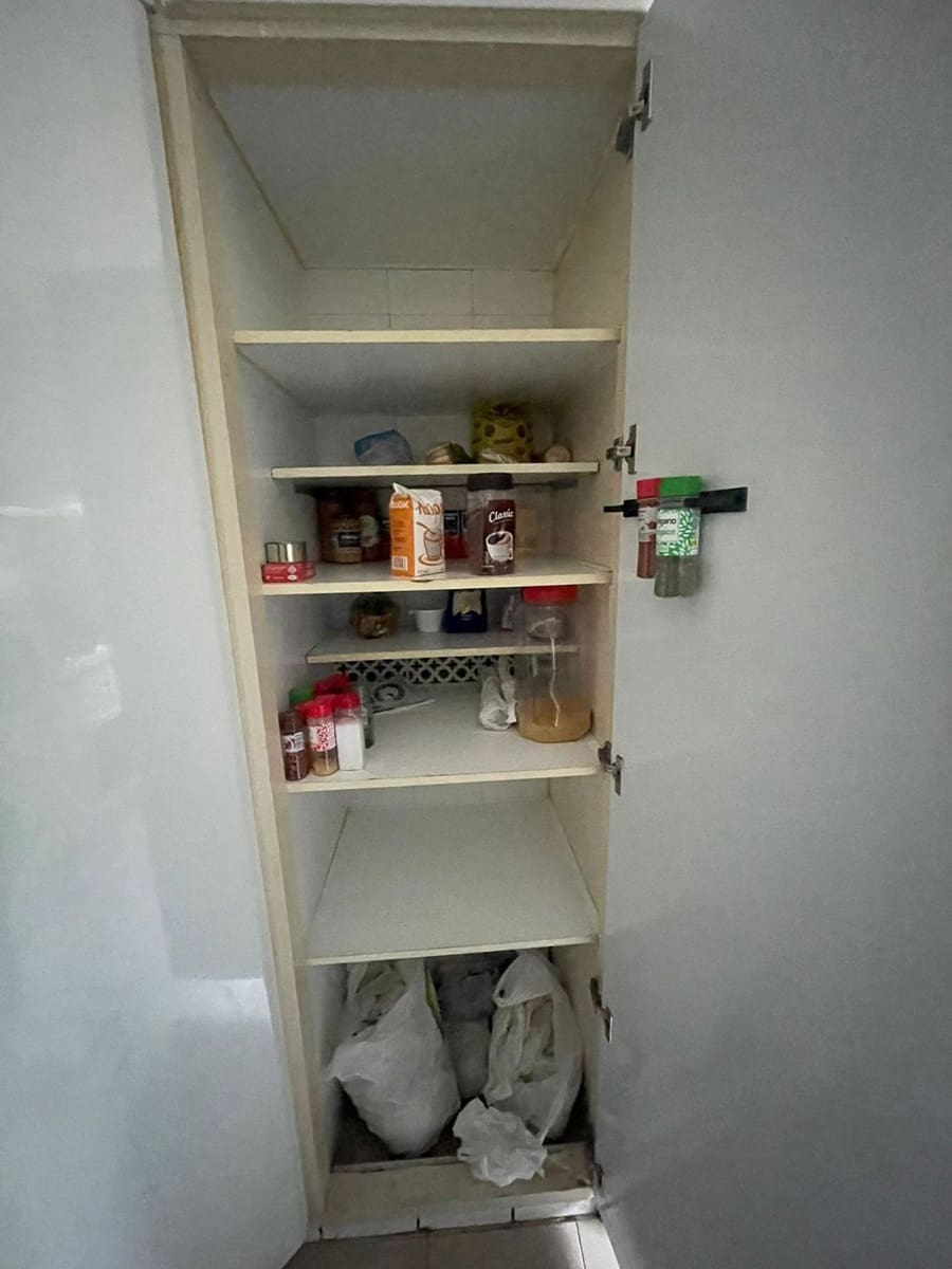 3 soverom Leilighet til salgs i Sevilla by med svømmebasseng garasje - € 125 000 (Ref: 10171051)