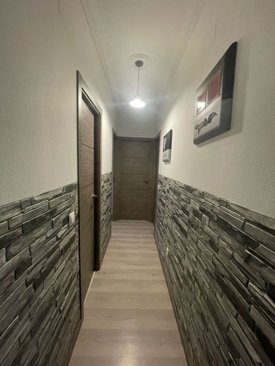3 soverom Leilighet til salgs i Sevilla by med svømmebasseng garasje - € 125 000 (Ref: 10171051)