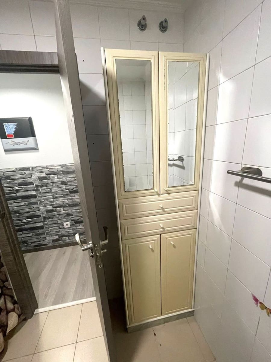 3 soverom Leilighet til salgs i Sevilla by med svømmebasseng garasje - € 125 000 (Ref: 10171051)