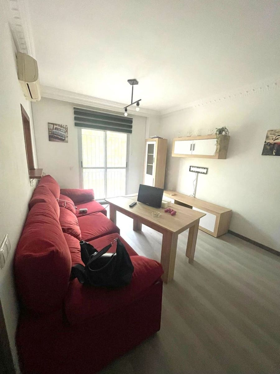 3 soverom Leilighet til salgs i Sevilla by med svømmebasseng garasje - € 125 000 (Ref: 10171051)