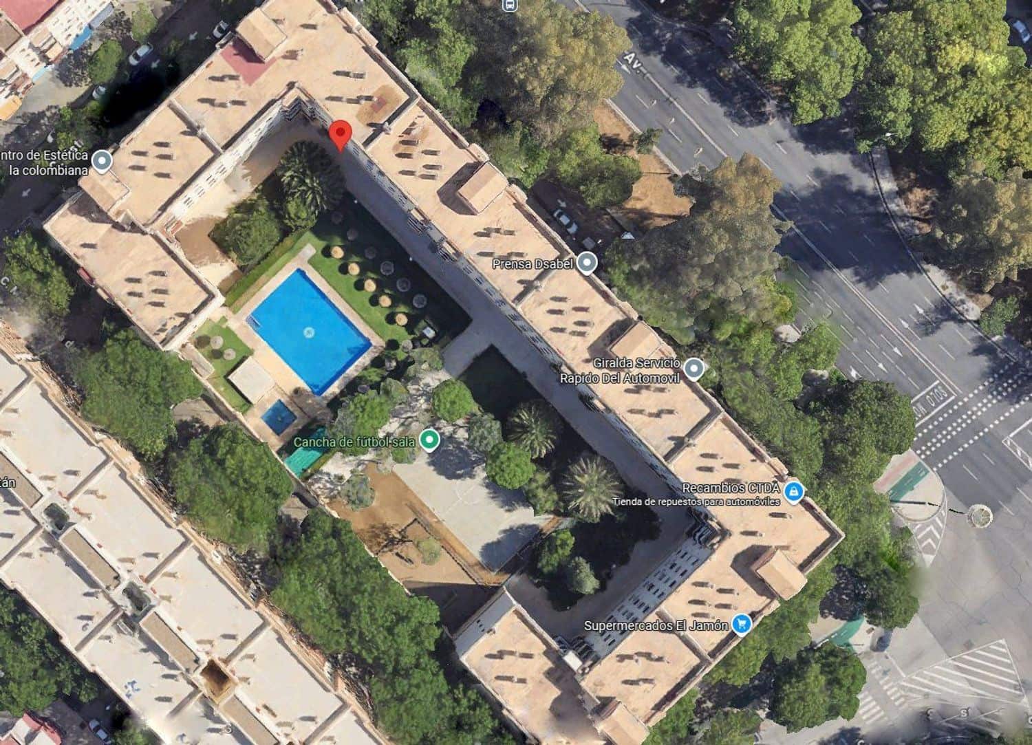 3 soverom Leilighet til salgs i Sevilla by med svømmebasseng garasje - € 125 000 (Ref: 10171051)