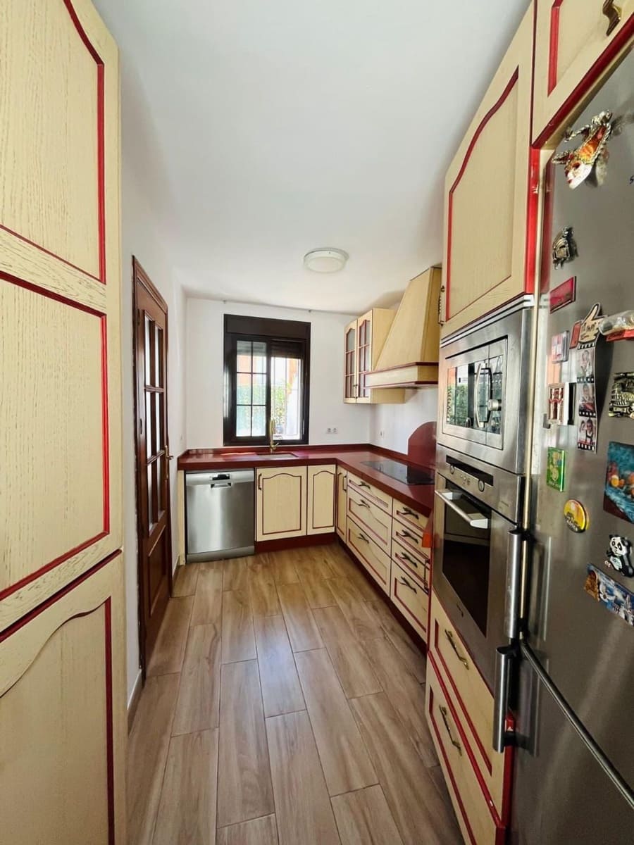 3 soverom Leilighet til salgs i Sevilla by med garasje - € 395 000 (Ref: 9412422)