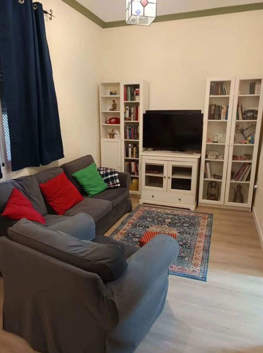 1 sovrum Lägenhet till salu i Sevilla stad med garage - 225 000 € (Ref: 9412423)