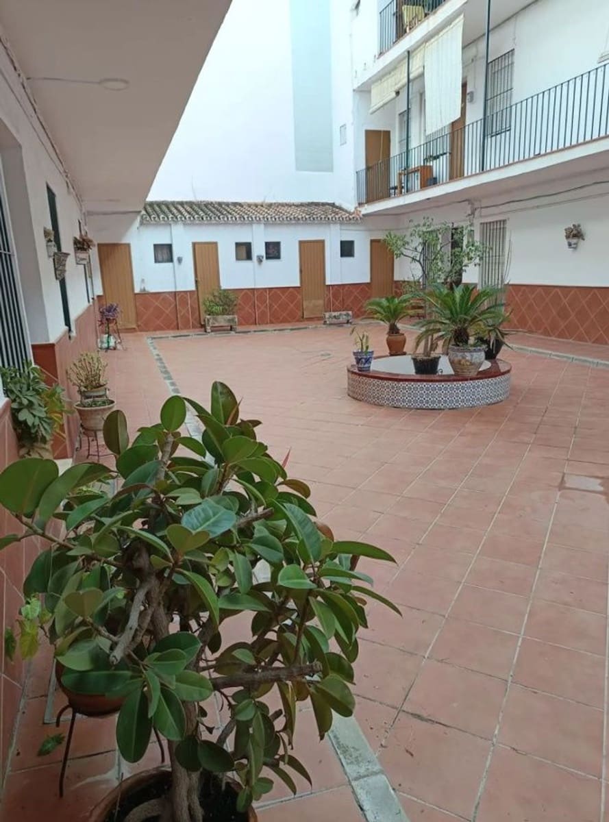 1 sovrum Lägenhet till salu i Sevilla stad med garage - 225 000 € (Ref: 9412423)
