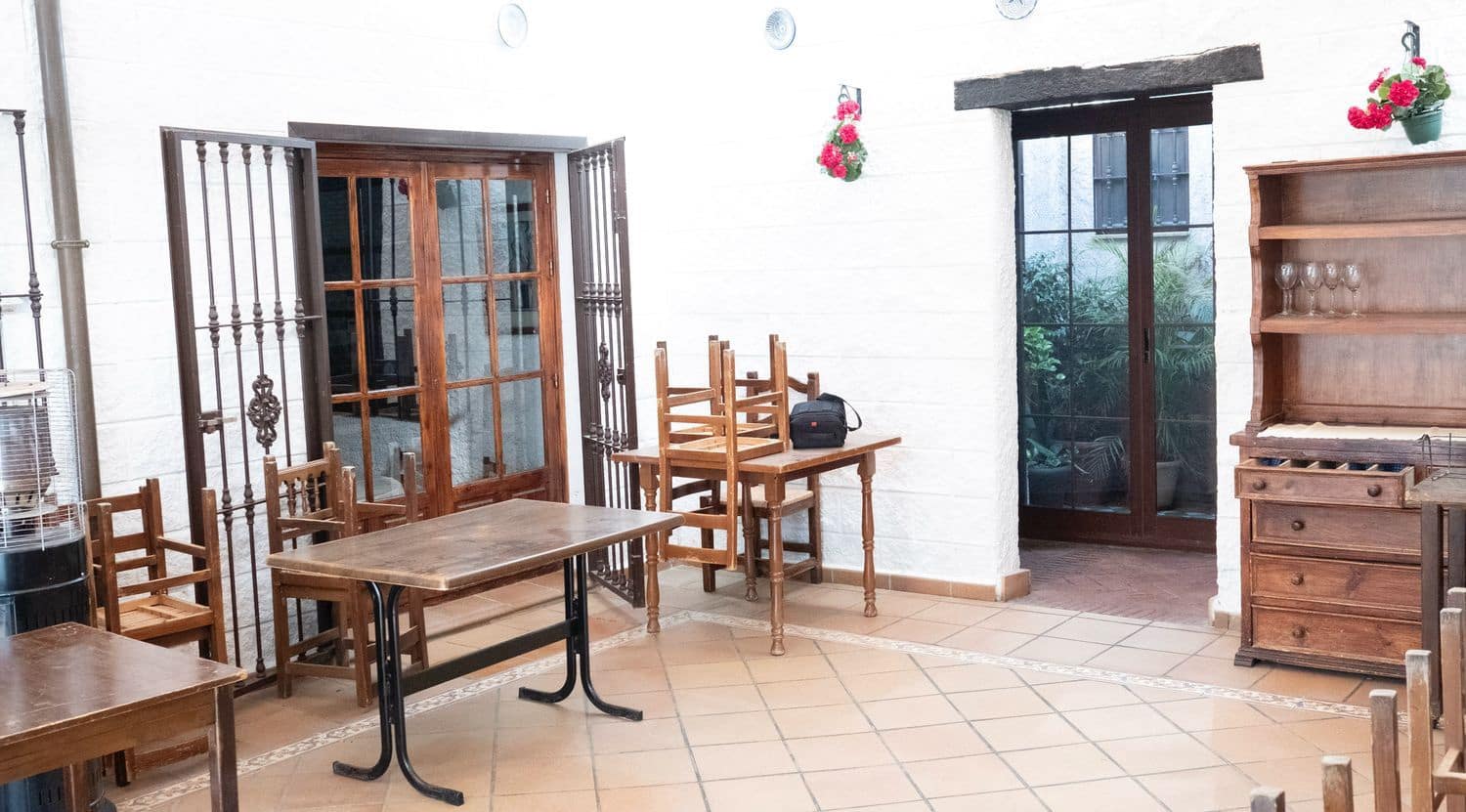 Commercieel te koop in Burguillos - € 1.240.000 (Ref: 9412424)