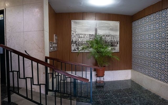 4 chambre Appartement à vendre à Feria, Séville ville avec garage - 750 000 € (Ref: 9412425)