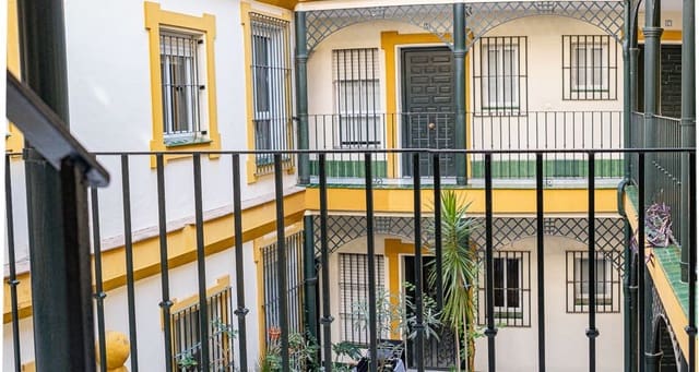 Appartement à vendre à Feria, Séville ville avec garage - 190 000 € (Ref: 9412427)